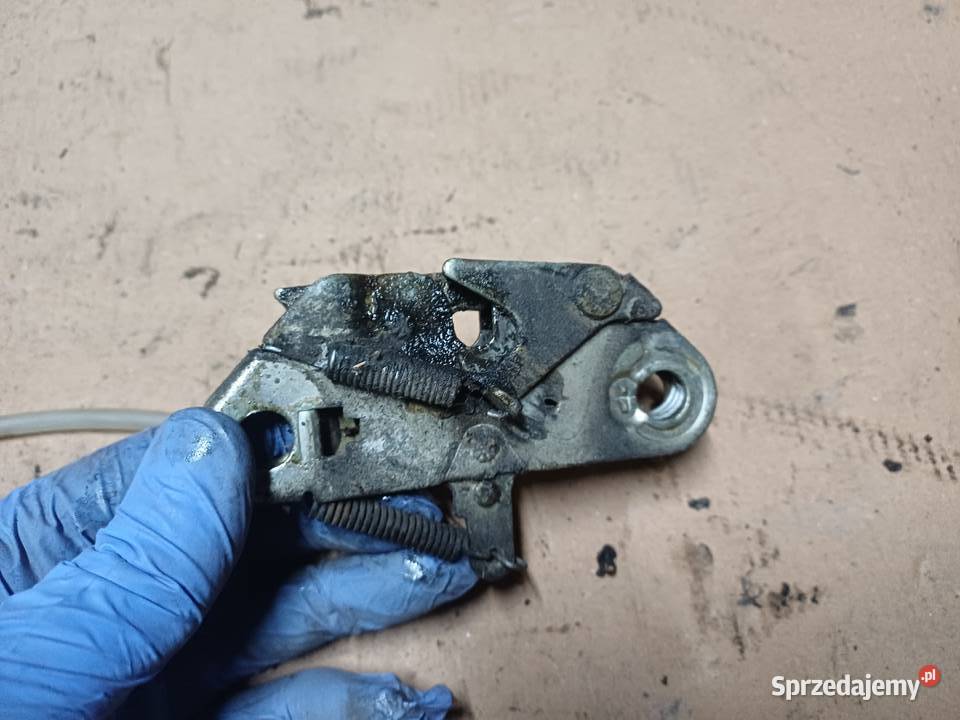 Zamek Maski Bagażnika Fiat 126p Kompletny