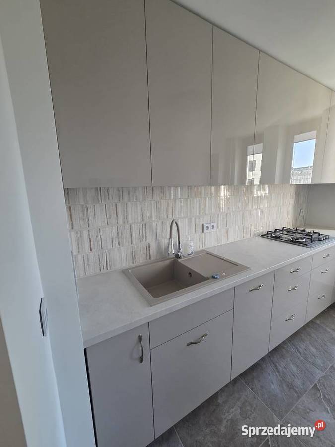 Na wynajem 3 pokoje na Twardej biuro 70m2 Wynajem Warszawa