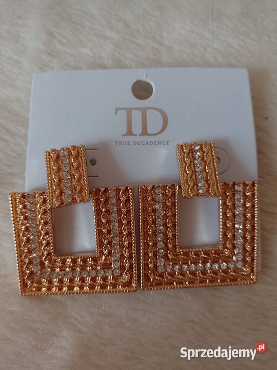 Bogato zdobione kolczyki wieczorowe z Londynu małopolskie