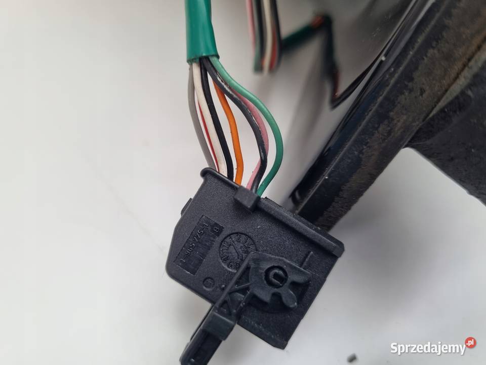 LUSTERKO BMW X5 E53 9903r PRAWE PASAŻERA 8 Pin osobowe Rudka