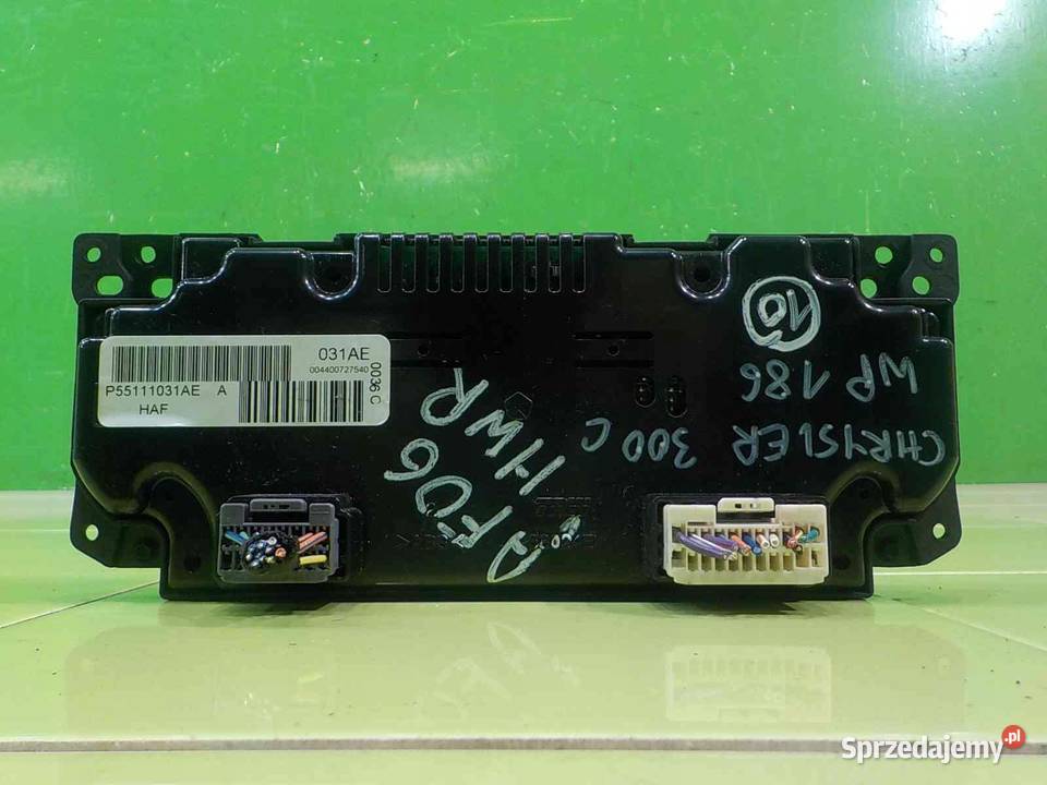 CHRYSLER 300C 30 CRD 06r SEDAN 4D panel Suków