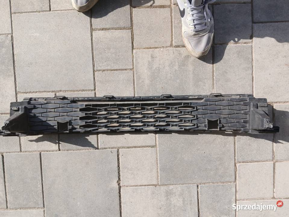 koda Karoq kratka środkowa zderzaka Borzytuchom