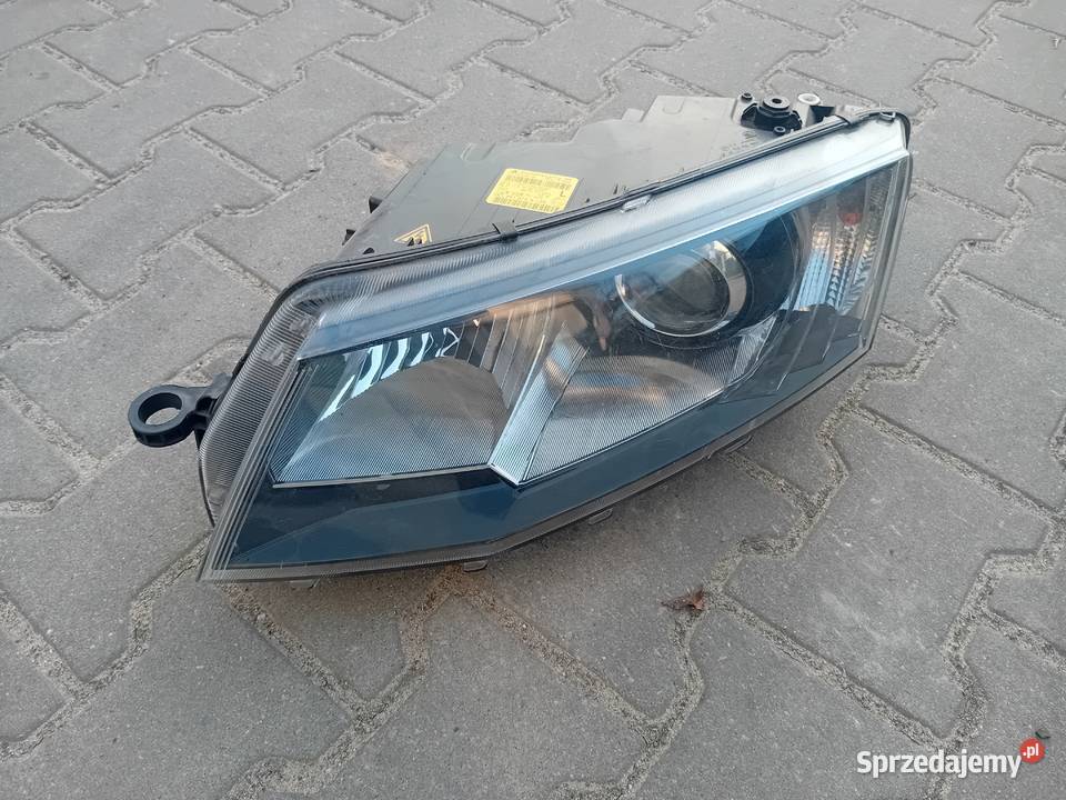 Skoda Octavia III Bixenon reflektor lampa lewy Lampy przednie sprzedam