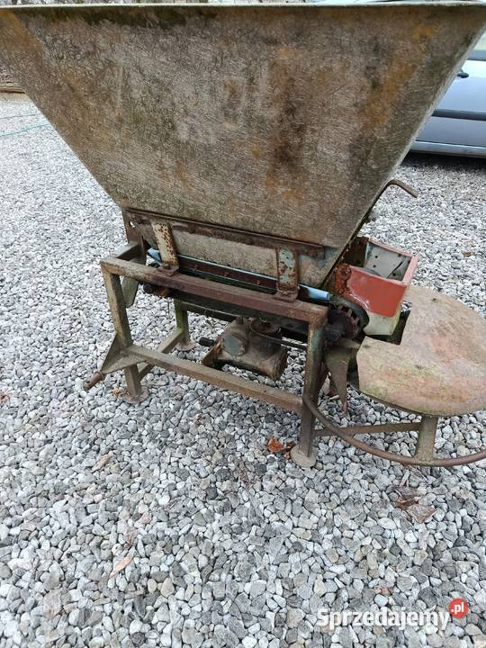 Siewka polska rozsiewacz nawozów Motyl nieuszkodzony Grójec