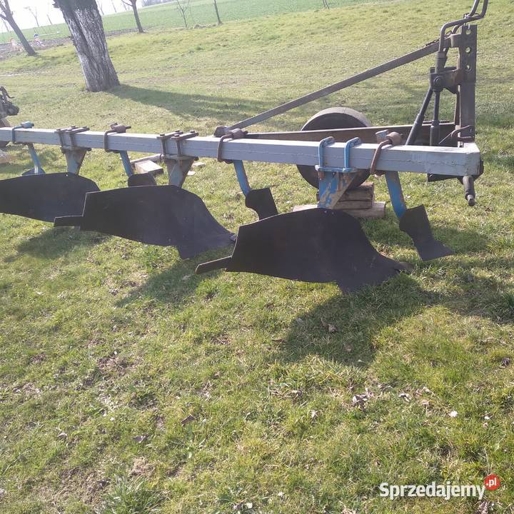 Pług 3 skibowy zagonowy Pługi Żerdziny