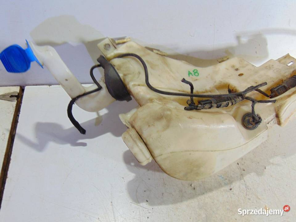 ZBIORNICZEK SPRYSKIWACZY AUDI A8 D3 4E0955453