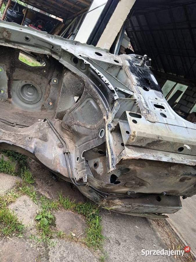 A4 B8 ĆWIARTKA LEWA PODŁUŻNICA PRZÓD osobowe Stanomino sprzedam