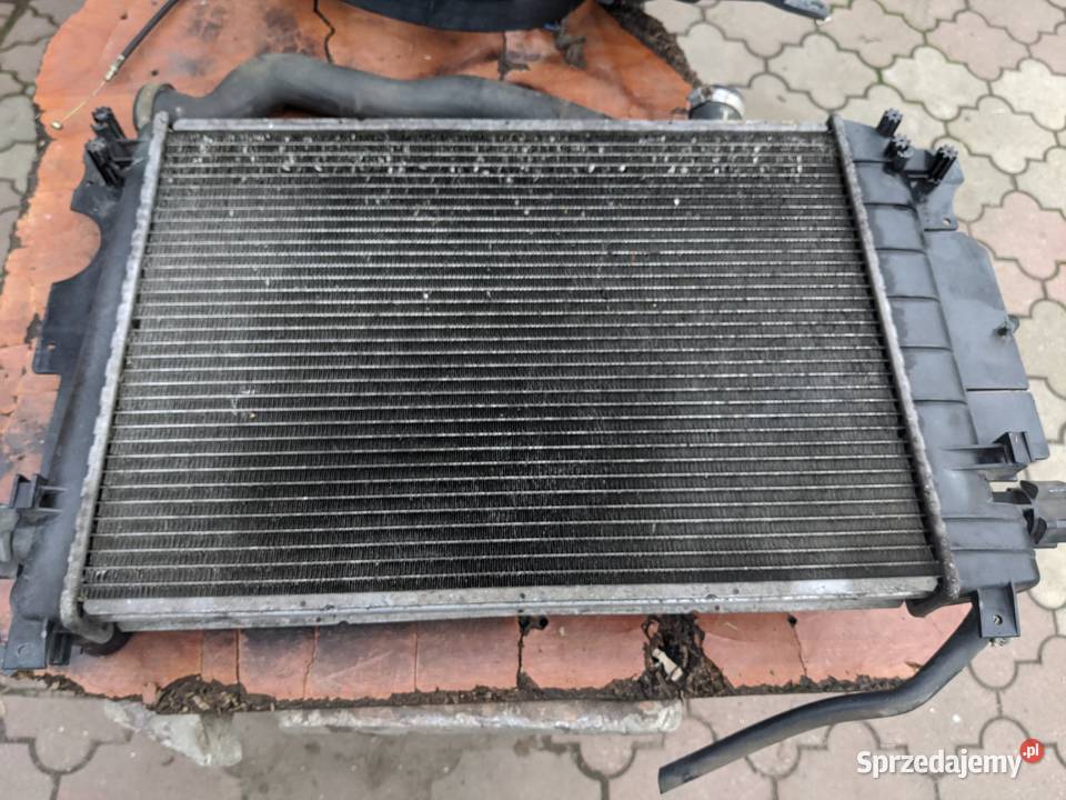 Saab 900 S 93 Chodnica Grill Atrapa Karoseria