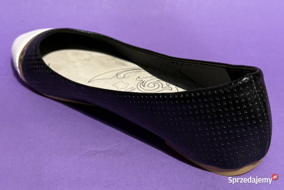 Czarne baleriny z białym czubkiem skórzana Żyrardów sprzedam