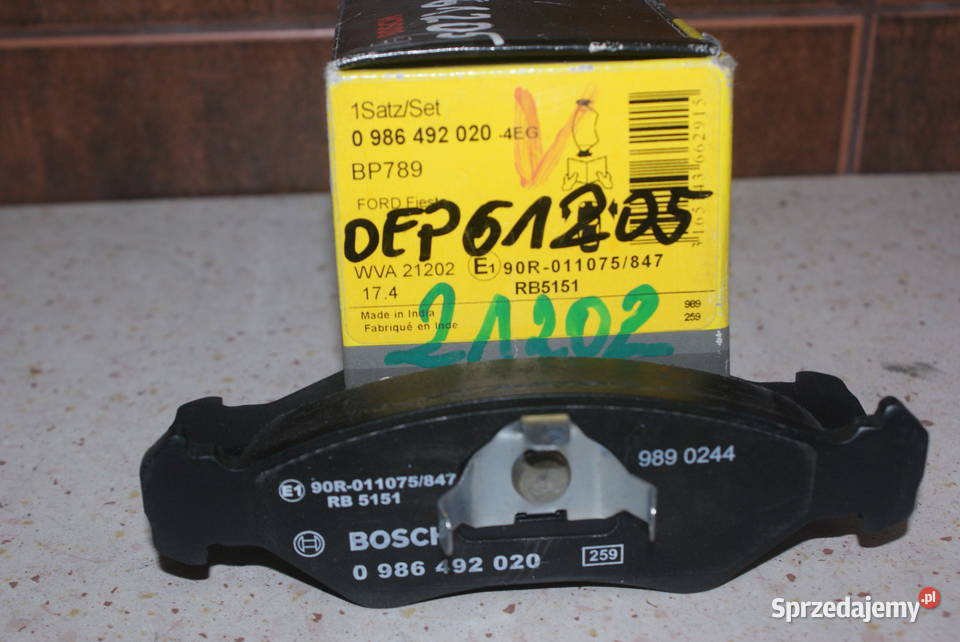0 986 492 020 BOSCH KLOCKI HAMULC FORD FIESTA Białobrzegi sprzedam