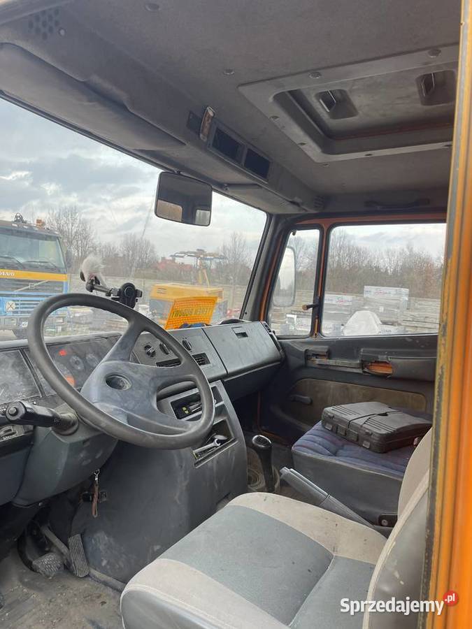 Mercedes Vario 512 podeójna kabina plus skrzynia Radom