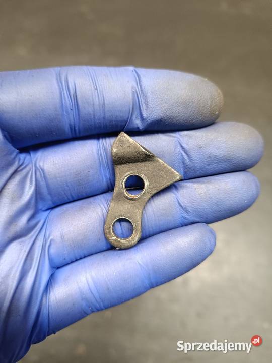 Uchwyt mocowanie króciec chłodniczy rurka pompy Gołaczewy