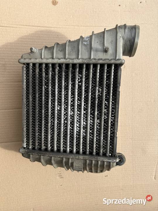 Intercooler golf 4 19tdi 90 1j0145805d kujawsko-pomorskie Bydgoszcz