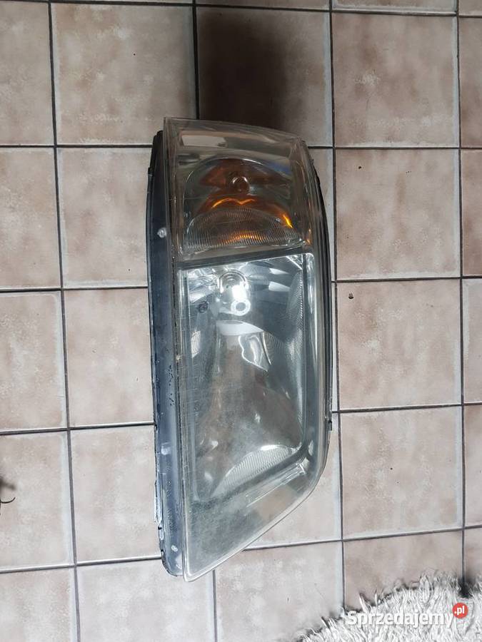 VOLKSWAGEN VW T5 T 5 reflektor prawy europa prawe Jędrzejów
