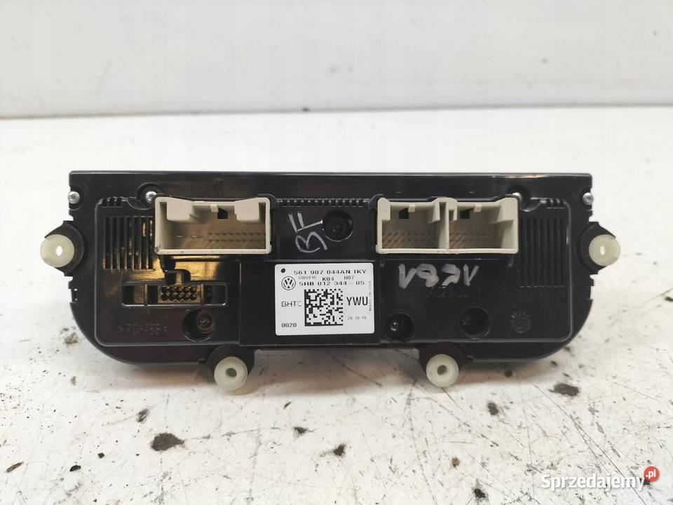 PANEL NAWIEWU USA 561907044AN 5HB012344 VW sprzedam
