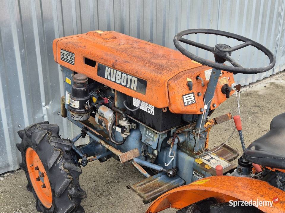 Traktorek traktor KUBOTA B6000D 44 14 Skrzynia biegów Manualna Małuszyn