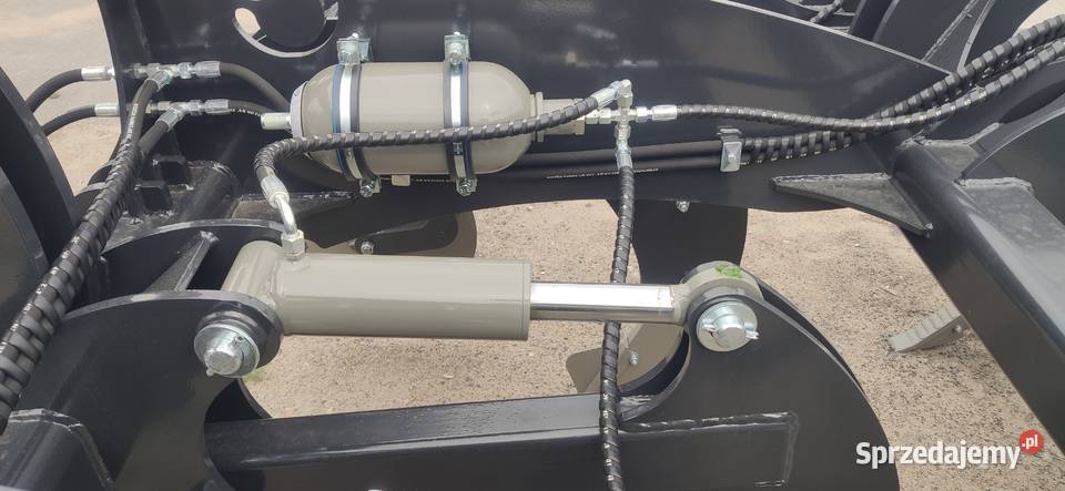 Głęboszpług dłutowy GSH XL 3m Agrotom bezorkowy Huta sprzedam