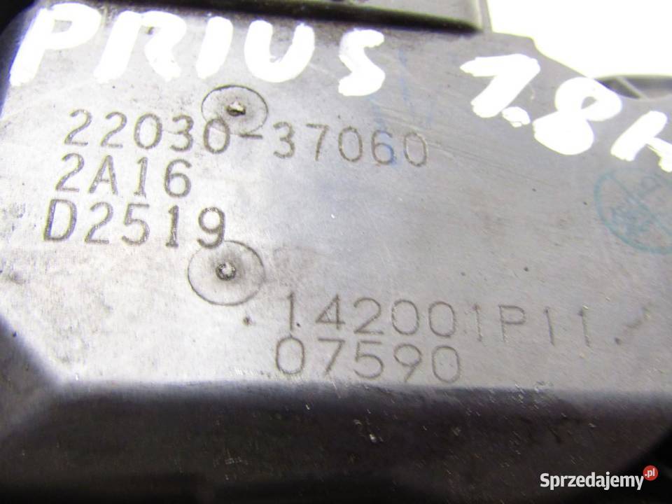 PRZEPUSTNICA 18 HYBRID TOYOTA PRIUS III LIFT osobowe