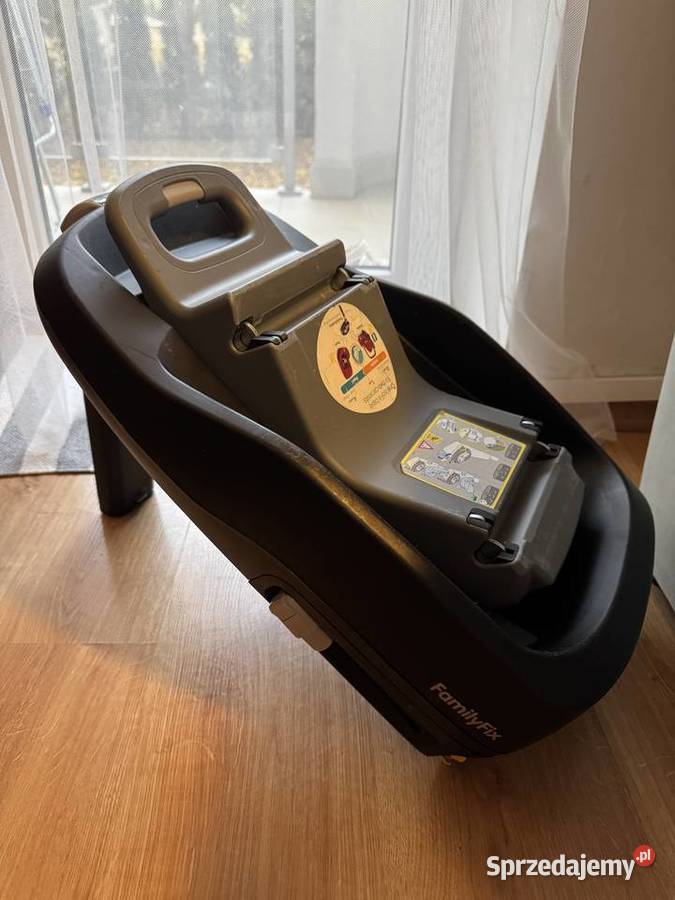 Fotelik samochodowy z bazą Isofix