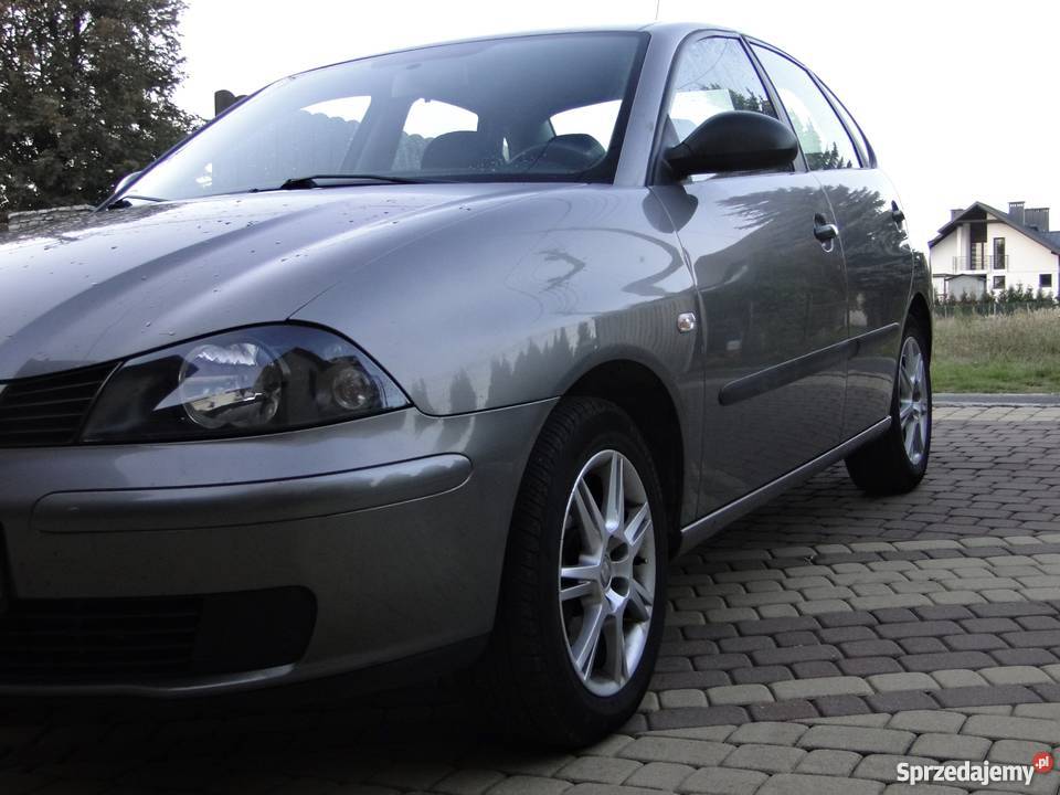 Seat Cordoba 14 benzyna produkcji 2005 kupiony w polskim salonie Olkusz