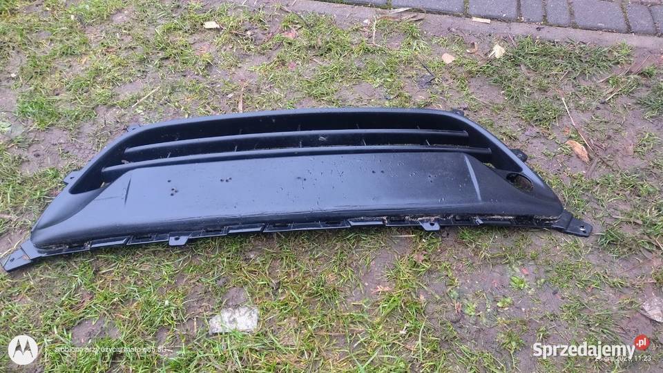 Środkowa atrapa zderzaka Hyundai i20 2013 r dolnośląskie Lubin