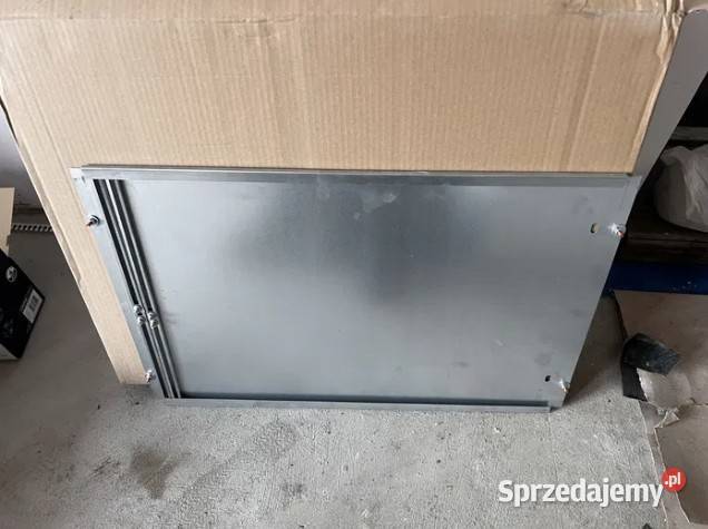 Plecy stalowe do natynkowej szafki rozdzielacza Żabia Wola