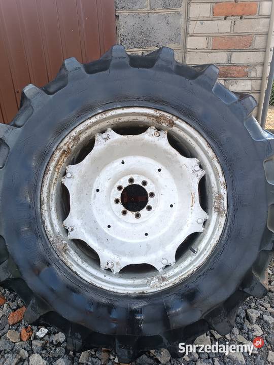KOŁA DEUTZ DX 85 KOŁO FELGA OPONA 136 R24 184 R Opony rolnicze lubelskie Czermno