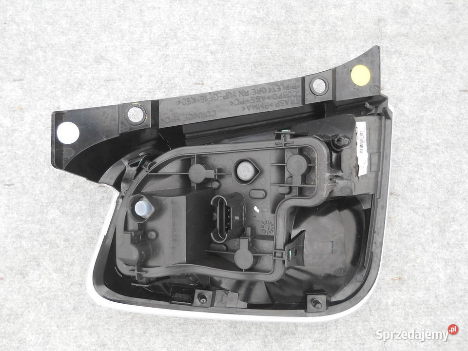 FIAT 500 LAMPA TYLNA PRAWA