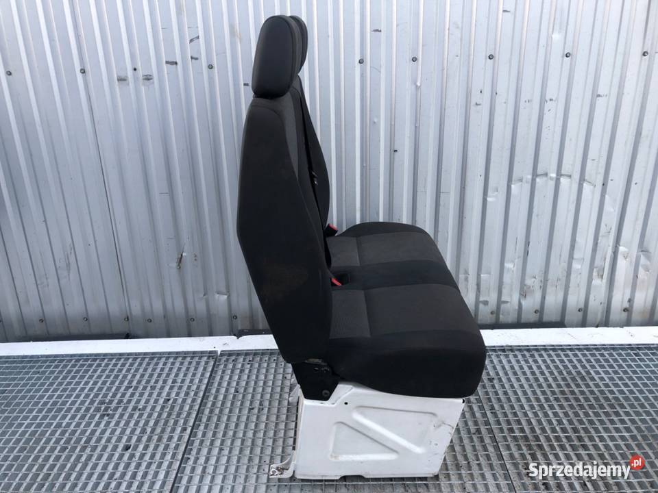 FOTEL PRAWY PRZÓD VW CARFTER 30 35 Bus 0616 osobowe