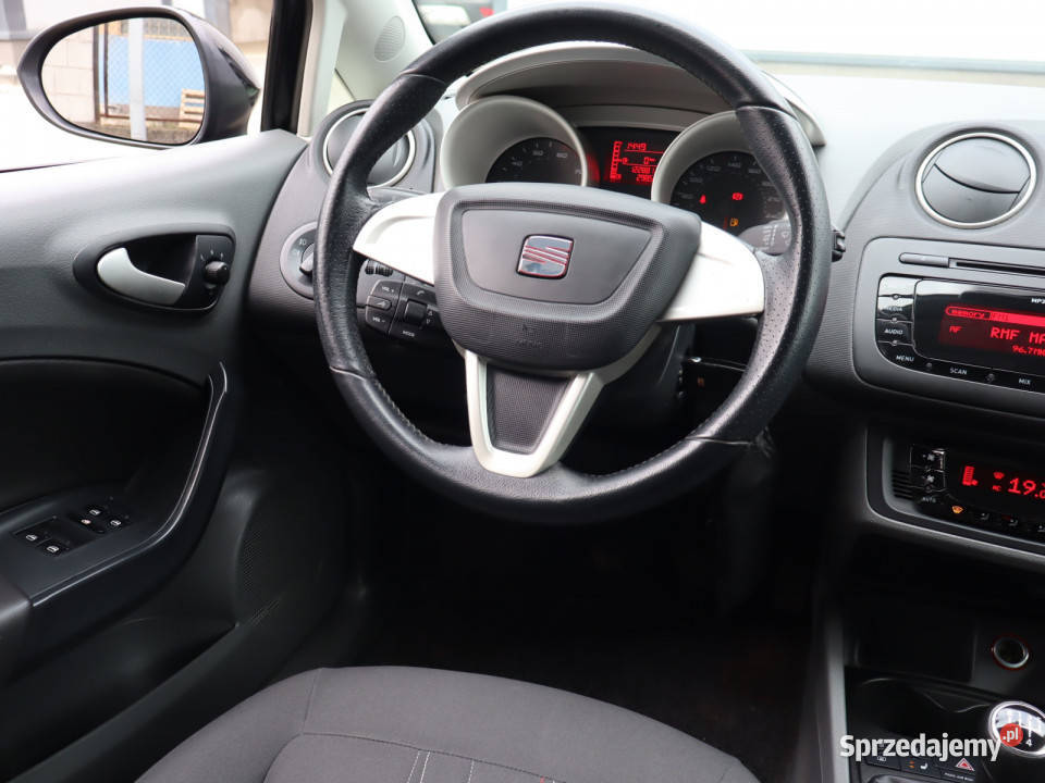 Seat Ibiza 14 16V relingi dachowe Katowice