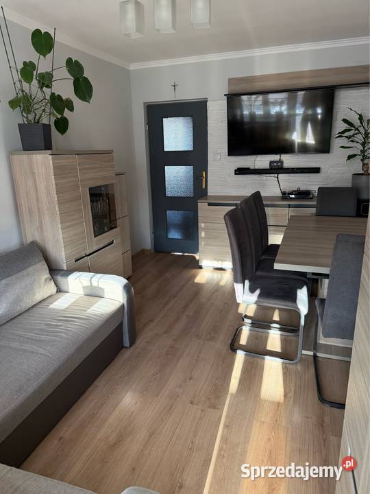 Na sprzedaż mieszkanie 4pokojowe 58 m2 na III piwnica Sprzedaż sprzedam