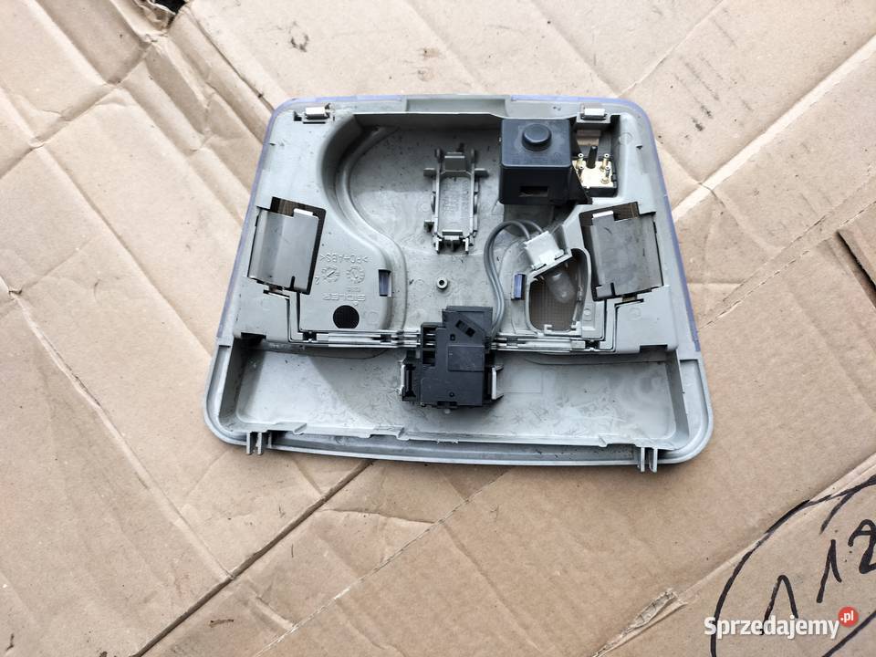 MERCEDES W168 LAMPKA WNĘTRZA OŚWIETLENIE KABINY Kamień-Kolonia