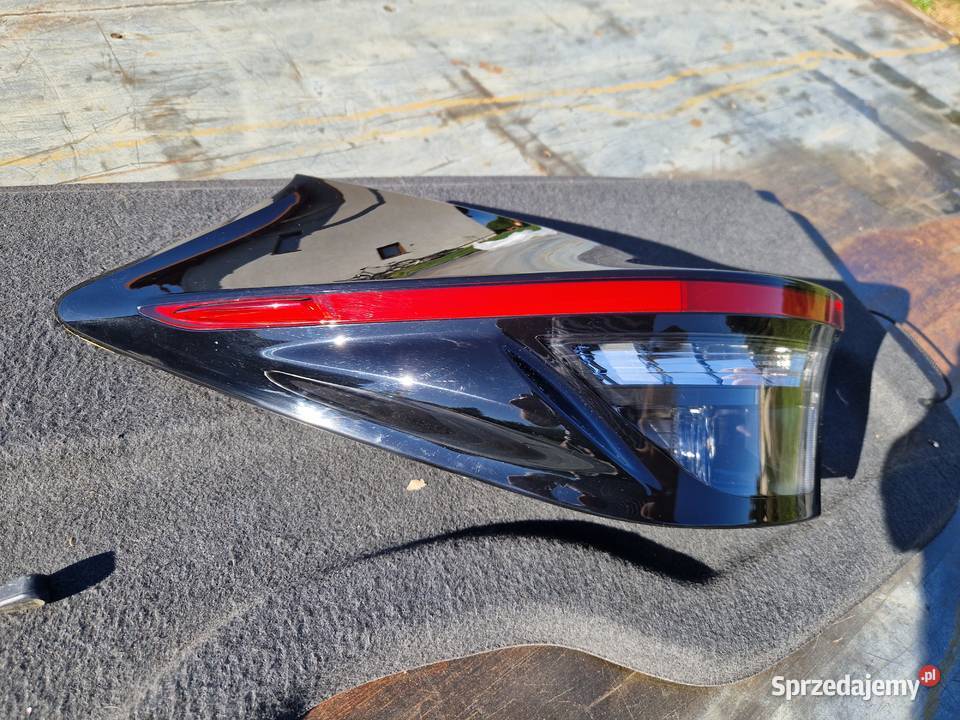 Toyota Yaris Cross lampa tył LED ORG EU osobowe sprzedam