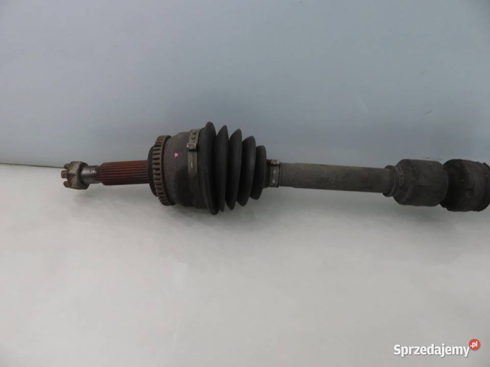 PÓŁOŚ PRAWA PRZEDNIA HYUNDAI i30 I CW 16 CRDi osobowe