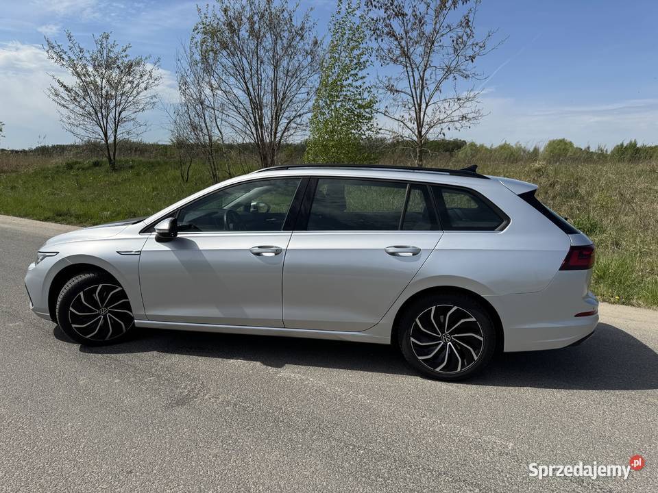 VW Golf VIII 15 eTSI 150 Automat DSG KOMBI SALON srebrny