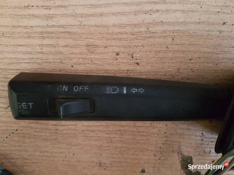 VOLVO V70 PRZELACZNIK SWIATEL KIERUNKOWSKAZOW Rok produkcji 1998 wielkopolskie Turek