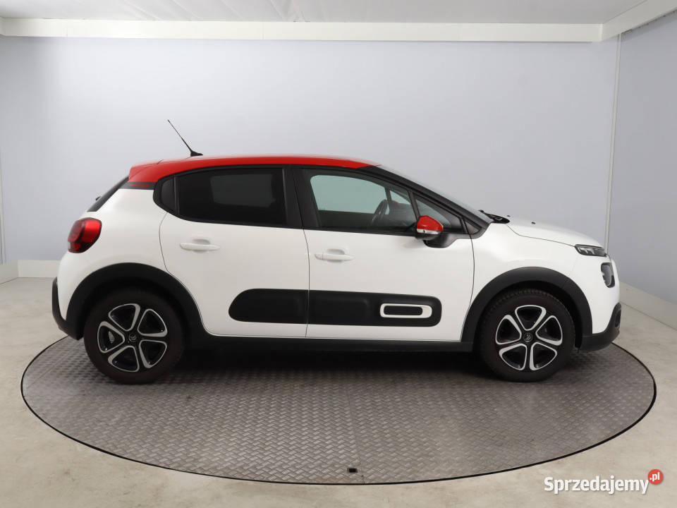 Citroen C3 12 PureTech 28119km Bielany Wrocławskie