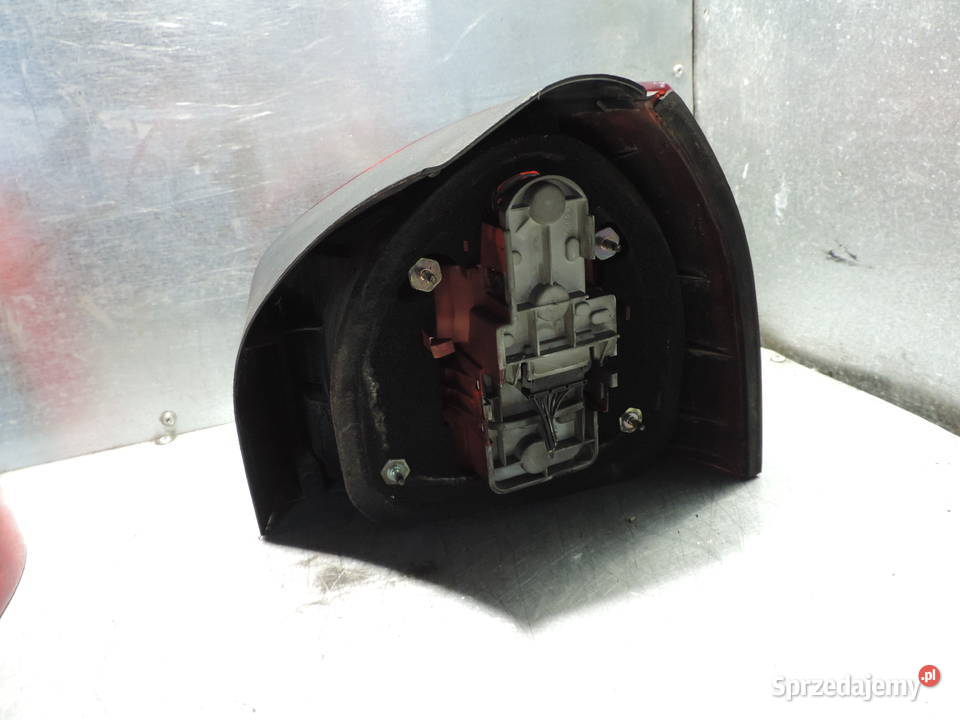 LAMPA LEWY TYŁ AUDI A3 8L FL osobowe Nowy Sącz