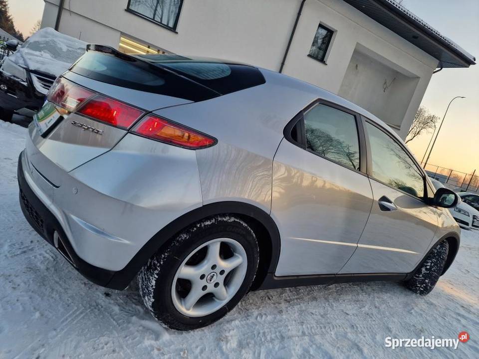 5 Drzwi 18 Benzyna Sprowadzony Zarejestrowany Białystok