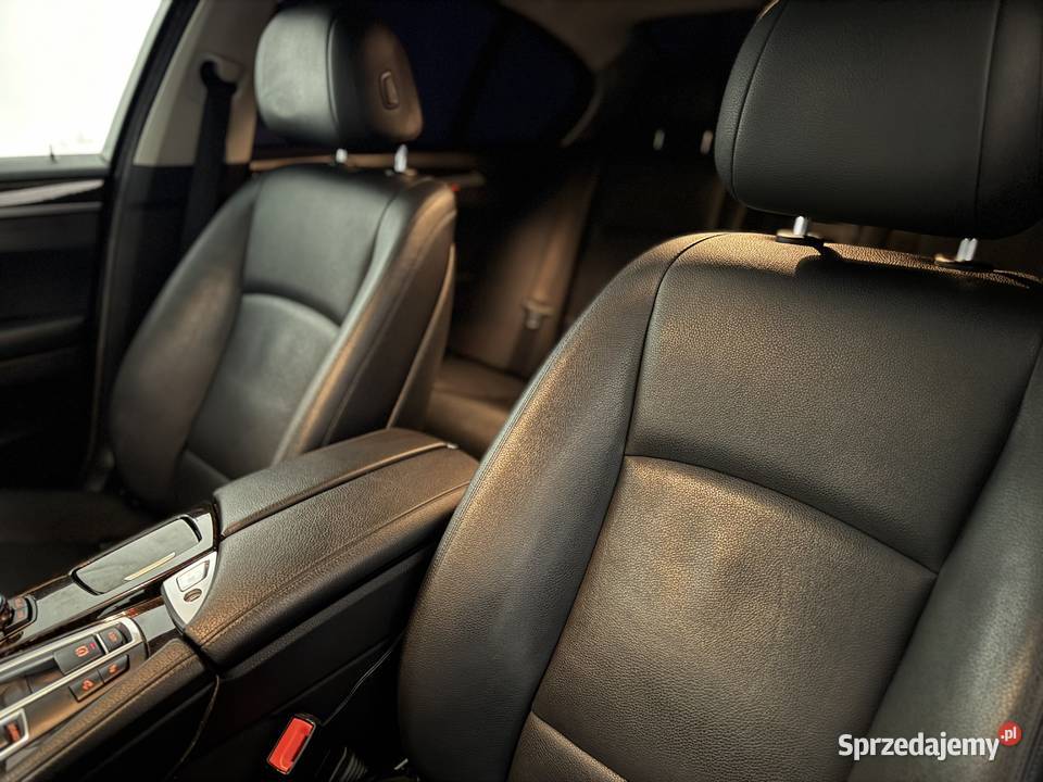 BMW Seria 5 528i automat 4x4 20L 245 czarne Wałbrzych sprzedam