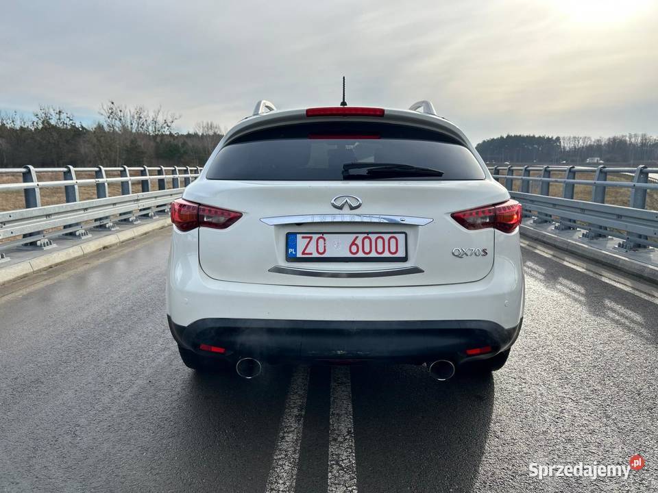 Infiniti QX70 uszkodzony silnik panewki 37 L V6 sprzedam
