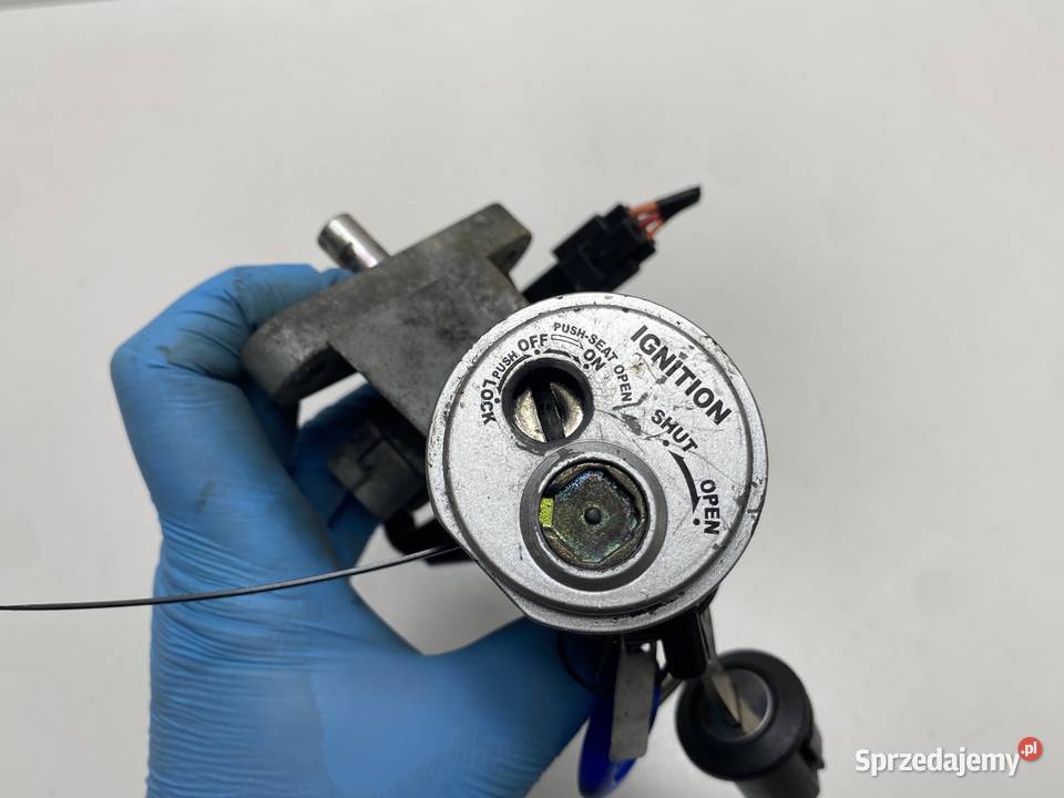 SUZUKI SIXTEEN UX125 STACYJKA KLUCZYK inne Siedlce