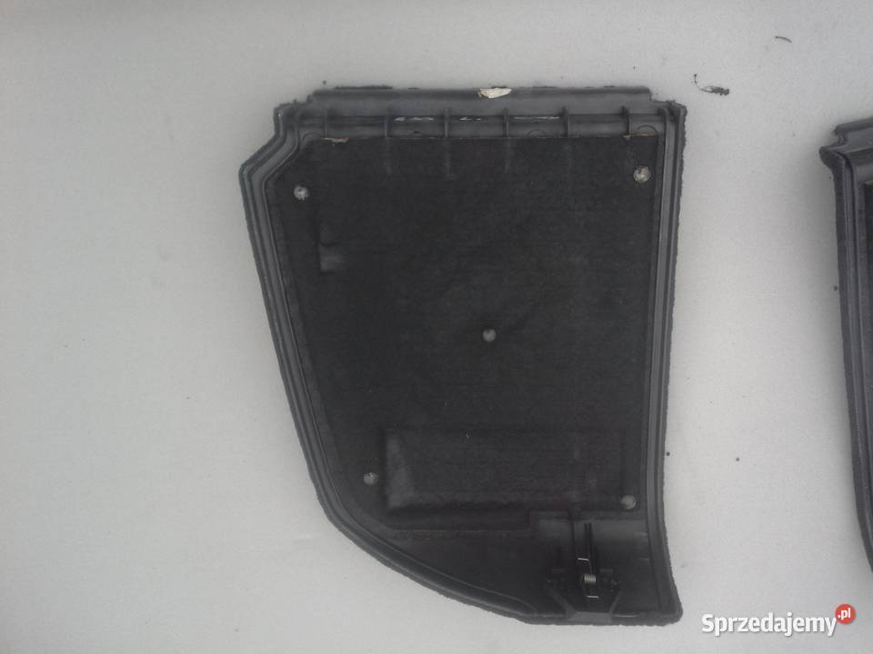 BMW 5 E39 kombi boczek bagażnika osobowe Dębno