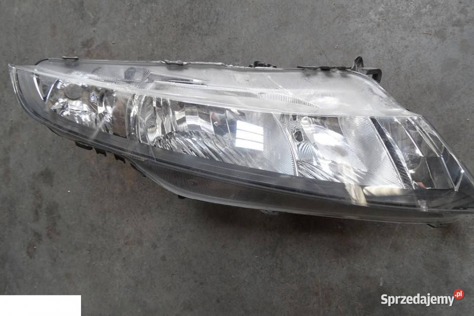 HONDA CIVIC UFO 2008 REFLEKTOR PRAWY PRZEDNI Karoseria Części samochodowe Kozubszczyzna