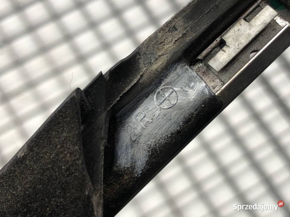 LISTWA ZGARNIAJĄCA TYŁ PRAWA CHROM BMW F10