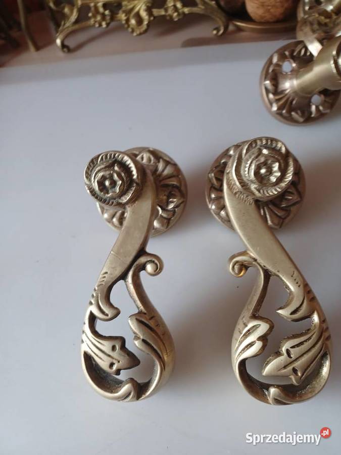 Piękne duże klamki mosiężne wielkopolskie