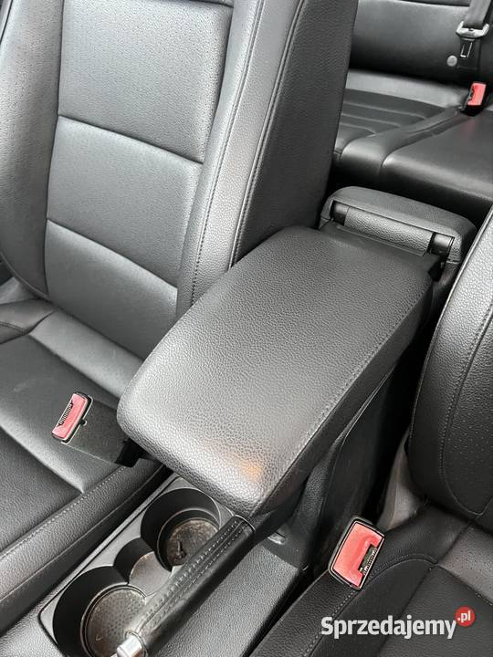 VW Golf VI Kombi 2010 20 TDI DSG Panorama Skóra 140KM Strumień