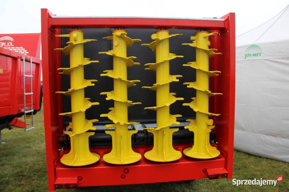 Rozrzutnik obornika skorupkowy tandem Jolmet Rogóźno