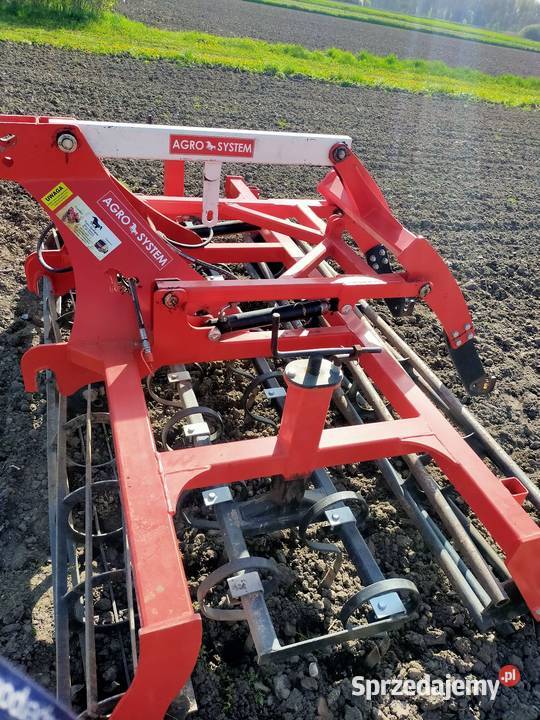 Agregat uprawowo siewny 27 Agregaty łódzkie Łódź
