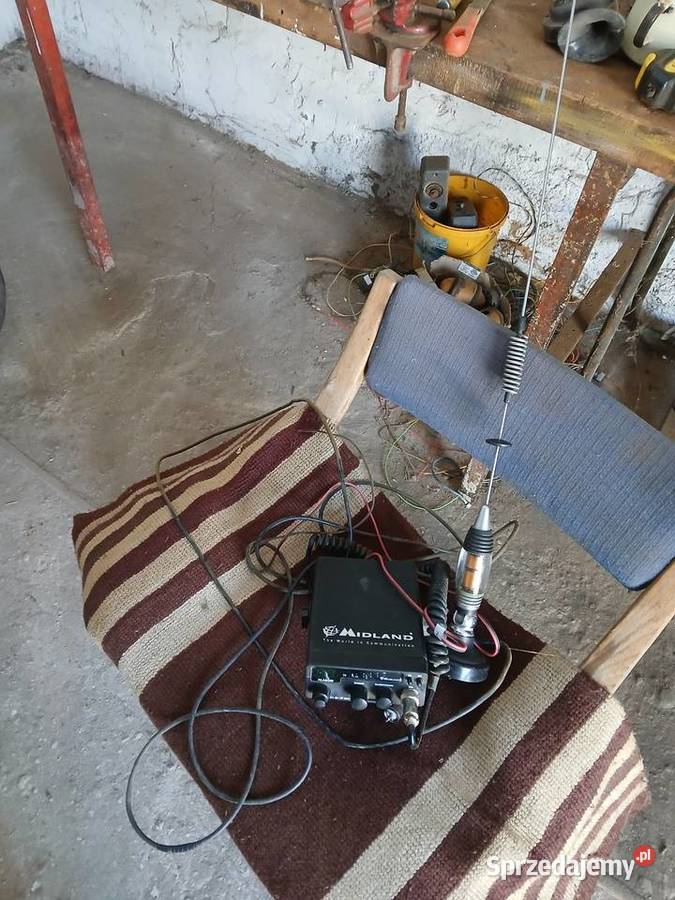 Cb radio plus antena